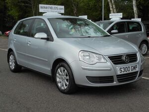 Volkswagen Polo  in Bagshot | Friday-Ad