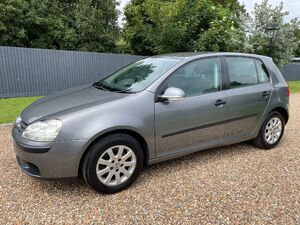 Volkswagen Golf  in Staines | Friday-Ad