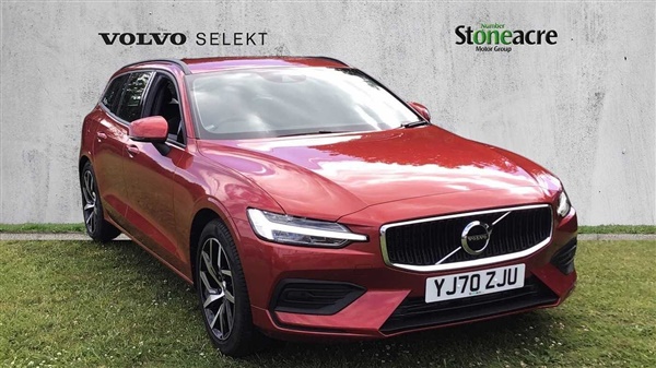 Volvo V D] Momentum Plus 5dr