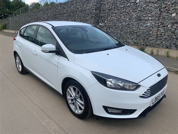 Ford Focus 1.0T EcoBoost Zetec (s/s) 5dr