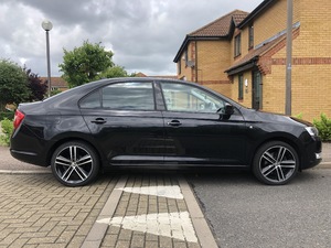 SKODA Rapid 1.2 TSI Black Edition - SAT NAV/LOW MILEAGE/FSH