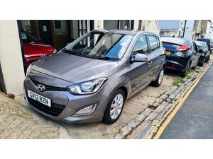 Hyundai i in Hove | Friday-Ad