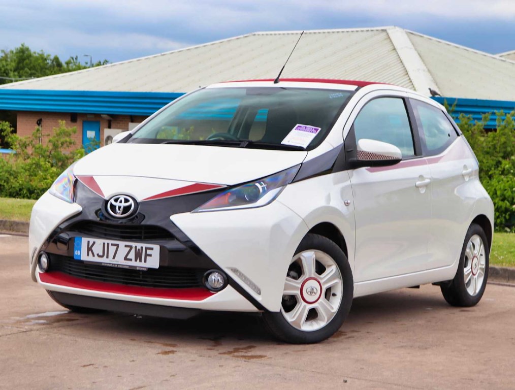  Toyota Aygo Toyota Aygo Fun Roof 1.0 VVT-i X-Claim 5dr