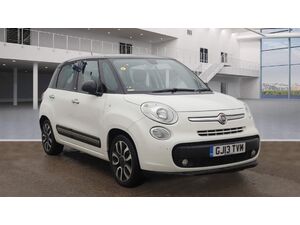 Fiat 500L  in Hengoed | Friday-Ad