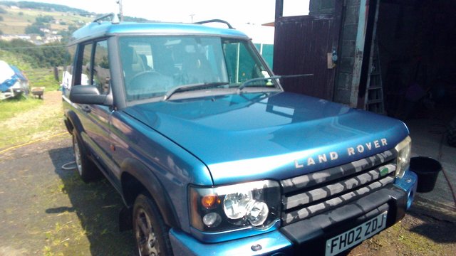 Land Rover Discovery TD in metallic blue