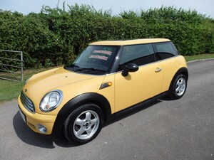 Mini Hatch One  in Sherborne | Friday-Ad
