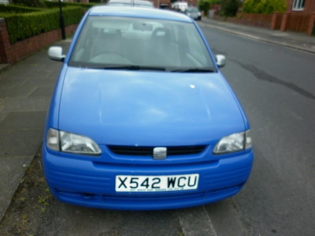 seat arosa s automatic all tyers as new has radio cd