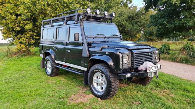 Land Rover Defender 110 XS 2.4 TDCi County Station Wagon