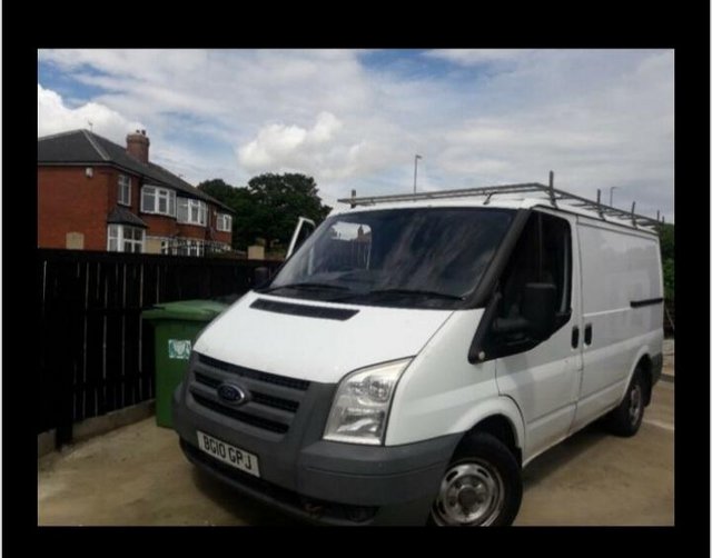 White Ford transit van. Excellent condition
