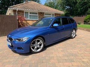 BMW 320i M Sport Touring  in Pulborough | Friday-Ad