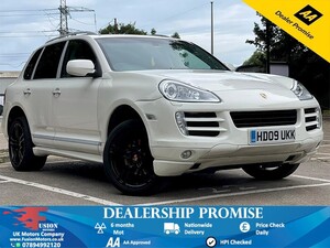 Porsche Cayenne  in Grays | Friday-Ad