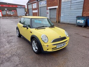 Mini Hatch Cooper  in Waterlooville | Friday-Ad