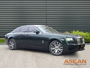 Rolls-Royce Ghost  in London | Friday-Ad