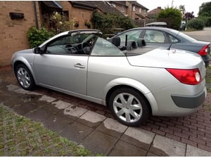 Renault Megane  in Addlestone | Friday-Ad