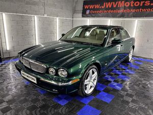 Jaguar XJ Series  in Brentwood | Friday-Ad