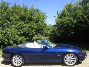 Jaguar XKR  in High Wycombe | Friday-Ad