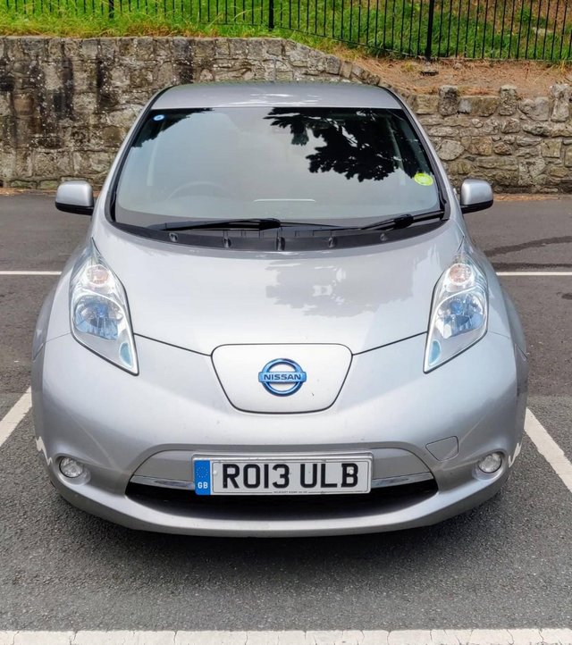  Nissan Leaf 100% Electric 5 door hatchback car