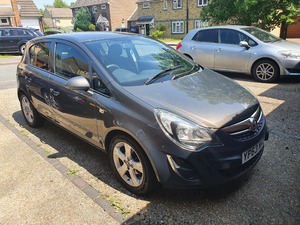 Vauxhall CORSA, FSH+stamps, long MOT, 65k miles in Crawley |