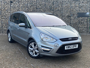 Ford S-Max  in Waltham Cross | Friday-Ad