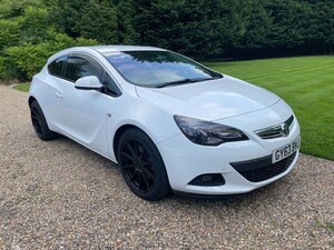 Vauxhall Astra  in Redhill | Friday-Ad