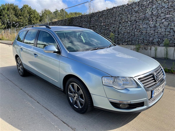 Volkswagen Passat 2.0 TDI SE DSG 5dr