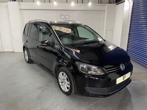 Volkswagen Touran  in Bradford | Friday-Ad