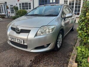 Toyota Auris TR DVD 2.0 diesel Silver Alloys New MOT 89K