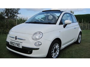 Fiat 500 C LOUNGE CONVERTIBLE in Henfield | Friday-Ad