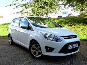 Ford Grand C-MAX  in Bradford | Friday-Ad