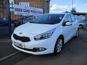 Kia Ceed  in St. Neots | Friday-Ad