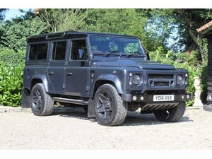 Land Rover Defender  in Warlingham | Friday-Ad