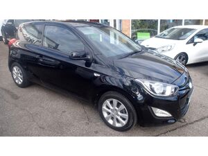 Hyundai i in Leigh-On-Sea | Friday-Ad