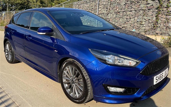Ford Focus 1.0T EcoBoost ST-Line Auto (s/s) 5dr