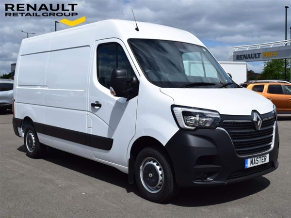 Renault Master MMKW Business Medium Roof Van Auto