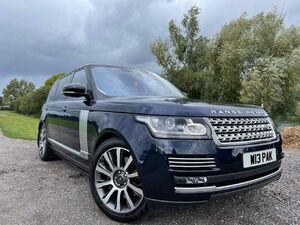Land Rover Range Rover  in Slough | Friday-Ad