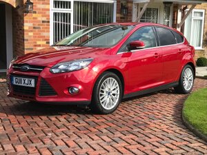 Ford Focus 1.6 Zetec with exterior pack in Horsham |