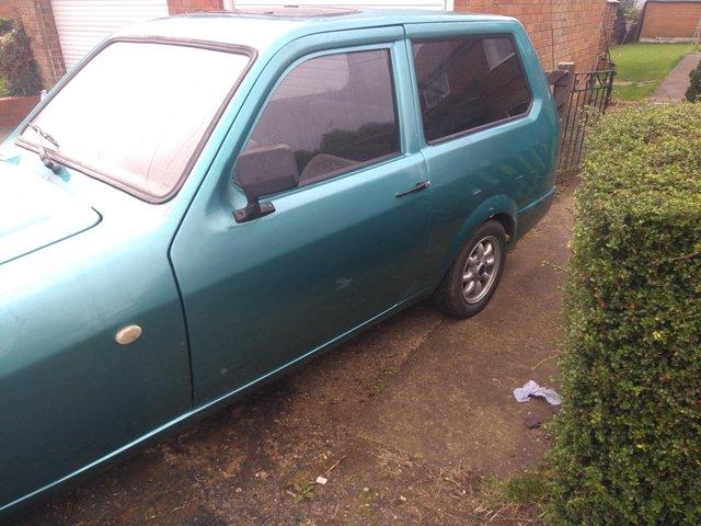 Reliant robin lx small damage to bumper