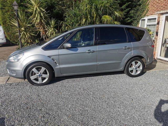 Ford s max auto 2ltr diesel. 7 seater