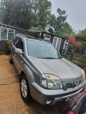 Nissan X-trail  in Silver in Ascot | Friday-Ad