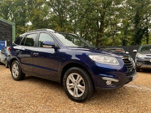 Hyundai Santa Fe  in London | Friday-Ad