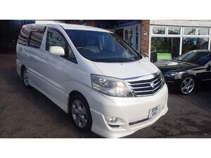Toyota Alphard  in Leigh-On-Sea | Friday-Ad