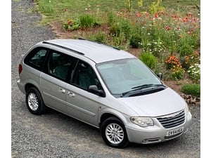 CHRYSLER VOYAGER LX AUTO with full service history in