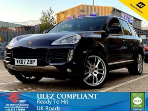 Porsche Cayenne  in Grays | Friday-Ad