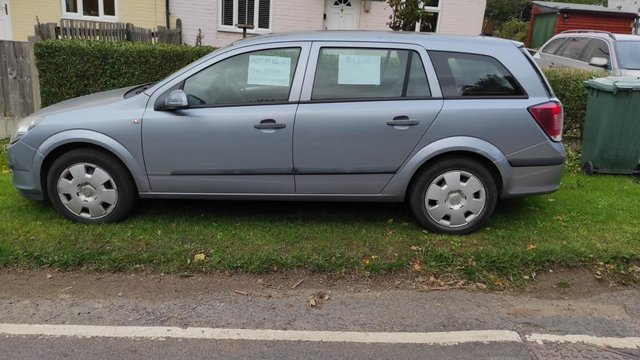  Astra Estate 1.6 diesel, MOT Feb 