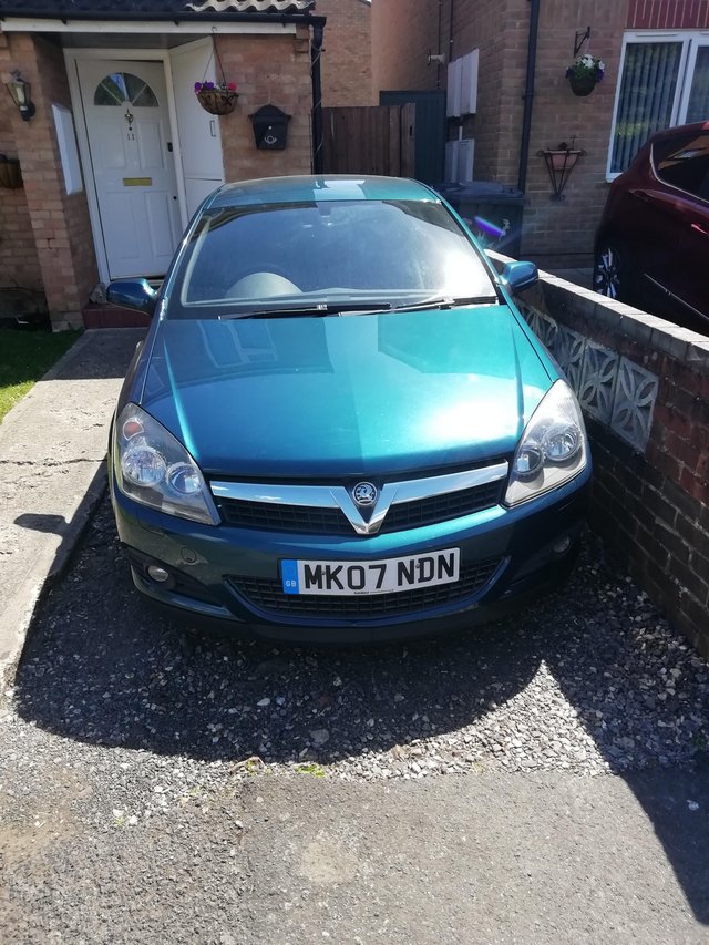 Vauxhall astra  full leather fsh 10 months mot