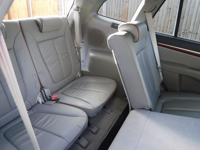 Hyundai Sant Fe Limited Edition diesel  seats