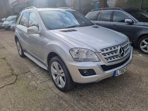 Mercedes-Benz ML  in Addlestone | Friday-Ad