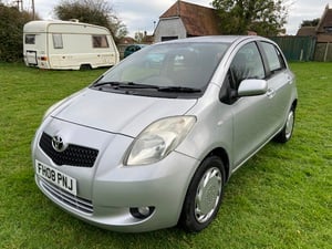  Toyota Yaris T3 D4D in Eastbourne | Friday-Ad