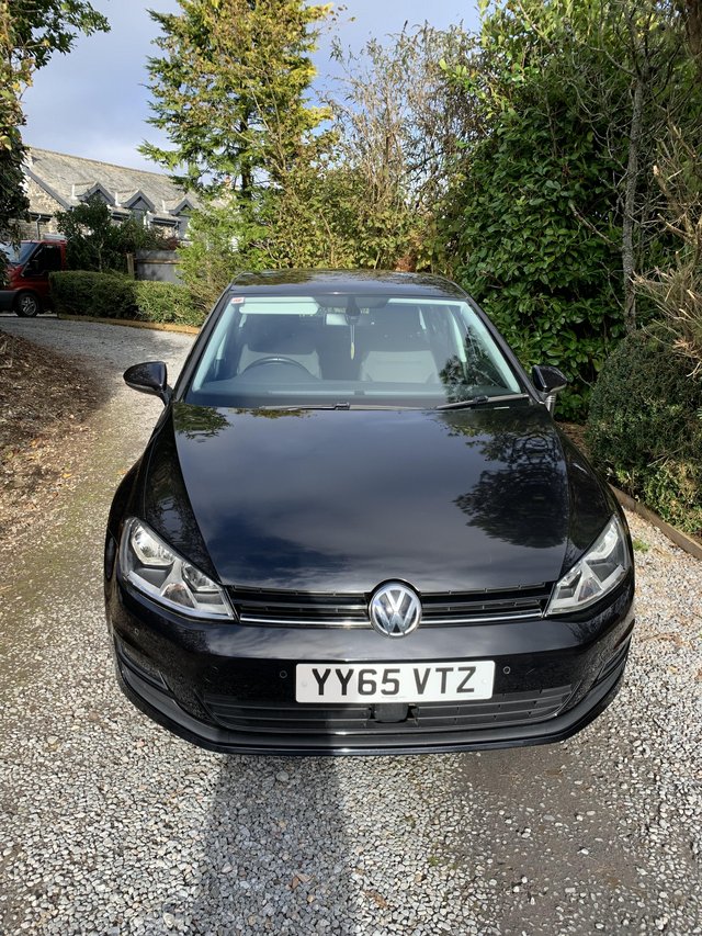 VW GOLF 1.6 TDI BLUEMOTION - BLACK - 