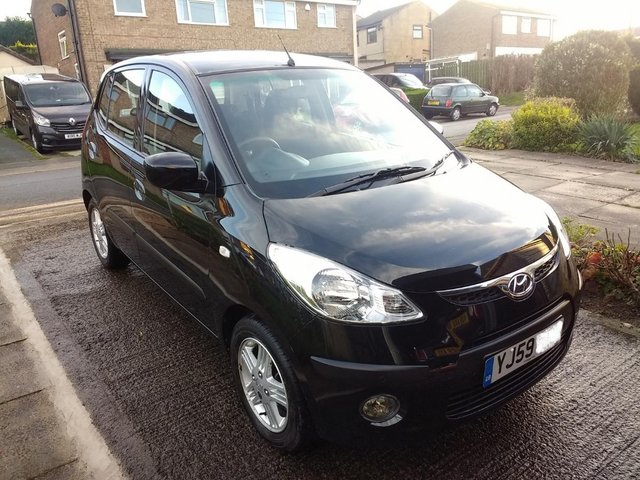  Hyundai i10 Comfort 1.2 Automatic Low Mileage